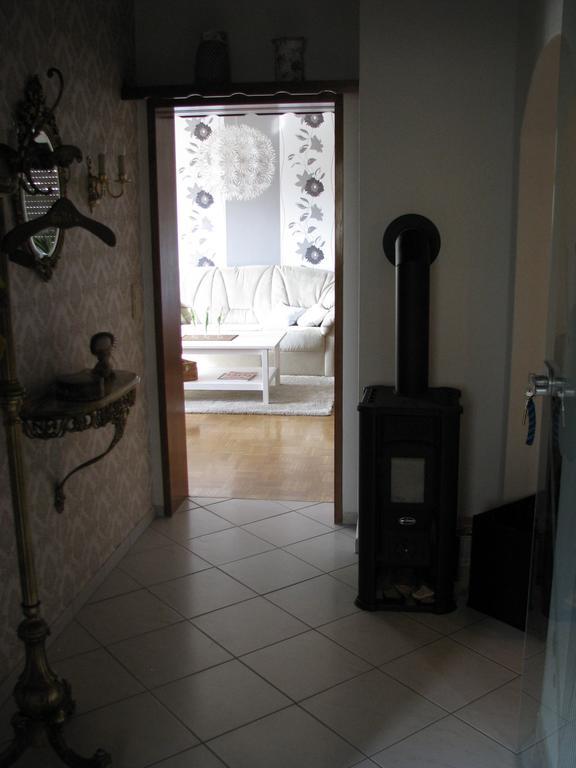 Arnold Apartment *